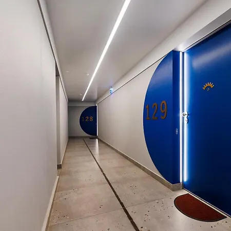 Aviatiei Sky Retreat 아파트 *