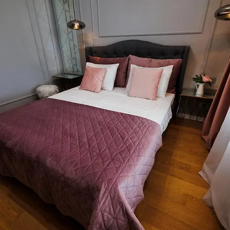 Aviatiei Sky Retreat *