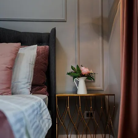 Lägenhet Aviatiei Sky Retreat *